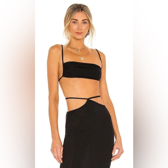 Weworewhat Ruched Top In Black. - Picture 8 of 8